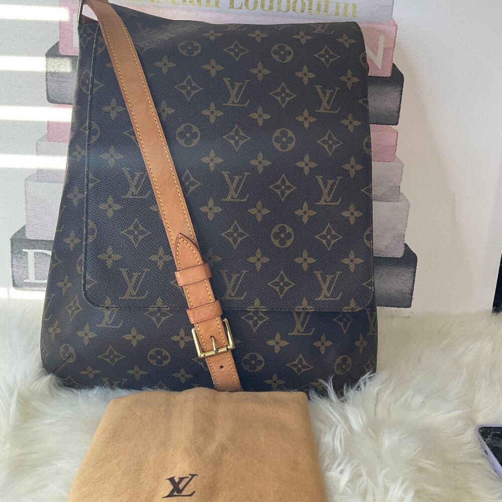 Authentic Louis Vuitton Louis Monogram Canvas Musette Salsa GM Bag - Picture 1 of 13